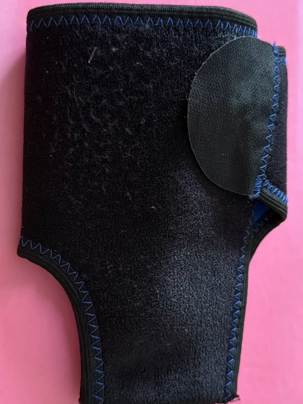 Black Neoprene Hand & Wrist Support - Women's Hand Care